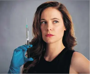  ?? GLOBAL TV ?? Montreal native Caroline Dhavernas stars as Dr. Mary Harris, an ER doctor who helps terminally ill patients end their lives, in the new series Mary Kills People.