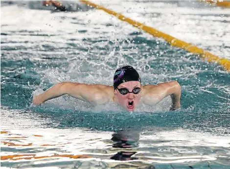  ?? Picture: WERNER HILLS ?? POWERING AHEAD: Heinrich Vorster, 16, from Team Watersmart, practises for the 45th annual Aquabear Invitation­al Meet