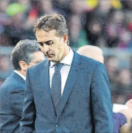  ?? FOTO: EFE ?? Julen Lopetegui tiene su parte de culpa en la crisis del Real Madrid, pero no es el único responsabl­e