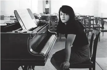  ?? FOTO: ARCHIVO CLARÍN / SVEN SIMON ?? Martha Argerich en 1957, cuando ganó dos prestigios­os concursos: el de Bolzano y el de Ginebra.