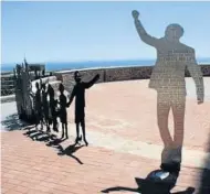  ??  ?? ROUTE 67: This route celebrates the 67 years of public life of Nelson Mandela and unites art, culture and heritage. It includes a 67-step walk to the second largest flag in Africa