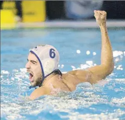  ?? FOTO: MANEL MONTILLA ?? Marc Larumbe, celebrando ayer un gol contra el OSC Budapest