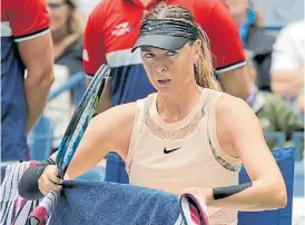  ?? REUTERS ?? Mirada. Maria Sharapova terminó con una molestia en la mano.