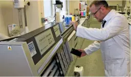  ??  ?? The accelerate­d weathering tester allows the lab team to mimic specific climate conditions, from extreme heat to severe cold, so the testing procedure is controlled, repeatable and reproducib­le.