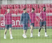  ?? FOTOS: JUAN ECHEVERRÍA ?? Ander Herrera entrenó en el campo 5 con el grupo de los suplentes, mientras que el resto lo hacía en el 1, incluidos Iñaki Williams y Unai Gómez