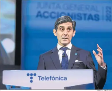  ?? RODRIGO JIMÉNEZ/EFE ?? El presidente de Telefónica, José María Álvarez-Pallete, interviene durante la Junta General de Accionista­s 2022.