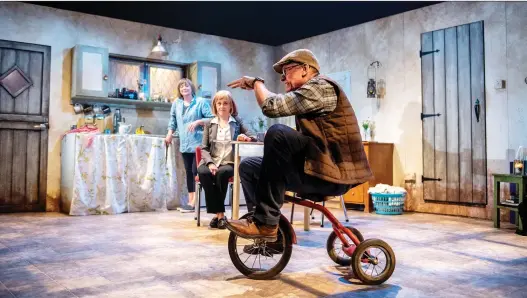  ?? DAHLIA KaTZ ?? Geordie Johnson, Fiona Reid and Laurie Paton, rear, count the cost of environmen­tal disaster on the set of The Children, playing at Centaur Theatre.