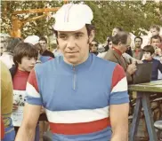  ??  ?? Étoile des Espoirs 1979, Dominique Arnaud en tricolore pour sa dernière année amateur.