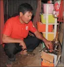  ?? ?? Nhiều khu vực, cụm dân cư tại huyện Đắk G’Long vẫn đang trong tình trạng “mù” điện lưới quốc gia.