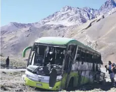  ??  ?? ► Máquina de Turbus que conducía Sanhueza.