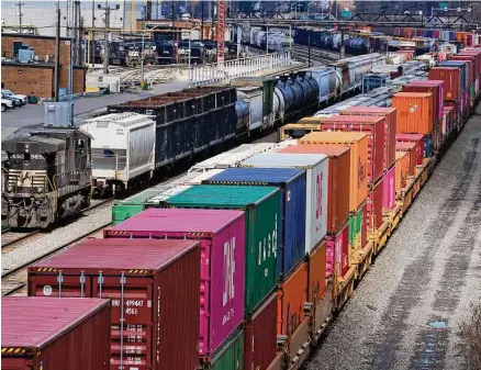  ?? Gene J. Puskar/associated Press ?? Freight train cars like these at Norfolk Southern Railroad’s Conway Yard in Conway, Pa., may stand empty if more unions don’t ratify a contract. Railroad engineers accepted their deal; conductors, however, have said no. Congress may have to step in.