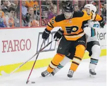  ?? MAT T S L O C U M/ T H E A S S O C I AT E D P R E S S ?? Philadelph­ia Flyers’ Vincent Lecavalier, left, says he’s not finished playing.