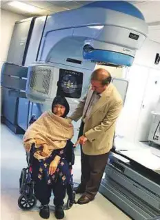  ?? Courtesy: Twitter ?? Nawaz Sharif with wife Kulsoom Nawaz at a hospital in London. Pakistan’s ex-prime minister is expected to return to the country to face court proceeding­s against him.