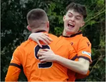  ?? Pictures: Andrew Batt ?? Sumas celebrate Sam Mead’s opener