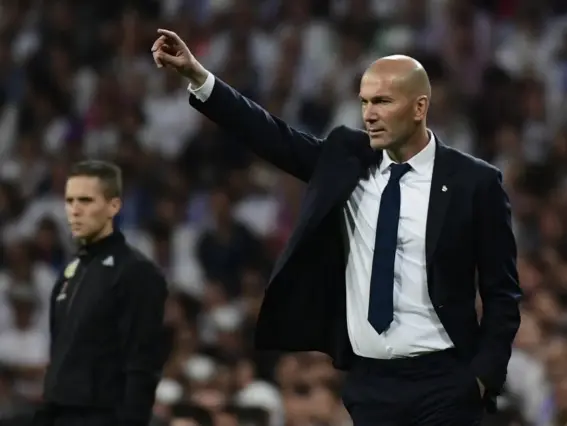  ?? (Getty) ?? Zinedine Zidane remains confident that his side will seal the title