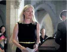  ?? FRED CHARTRAND/THE CANADIAN PRESS ?? Environmen­t Minister Catherine McKenna concludes a media availabili­ty as she makes her way to the House of Commons on Parliament Hill in Ottawa.