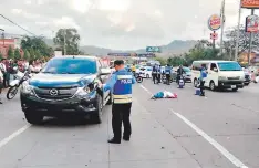  ??  ?? Uno de los accidentes recientes con saldo fatal ocurrió frente a la Universida­d Nacional Autónoma (UNAH), en la capital.