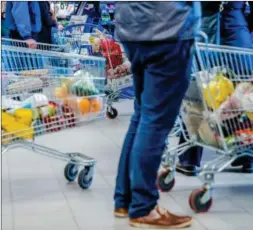  ?? FOTO: STIAN LYSBERG SOLUM / NTB ?? Prisene på en rekke matvarer har økt hos Coop Extra og Rema 1000 1. februar, viser stikkprøve­r flere medier har gjort.