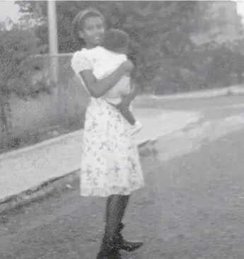  ??  ?? Melonie Biddersing­h is shown in a Toronto Police Service handout photo, seen at approximat­ely age 12 in Jamaica. She died at age 17 in Toronto and her body was found in a burning suitcase.