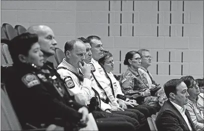  ?? [ANDREA NOALL/DISPATCH PHOTOS] ?? Law-enforcemen­t officers, veterans and others attend a mental-health open house at the Columbus Police Training Academy to learn about the effects of post-traumatic stress disorder.
