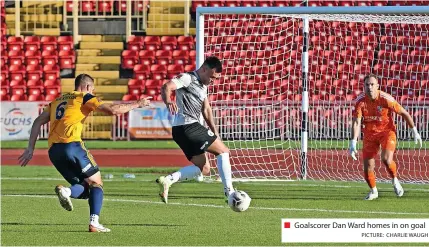  ?? PICTURE: CHARLIE WAUGH ?? Goalscorer Dan Ward homes in on goal