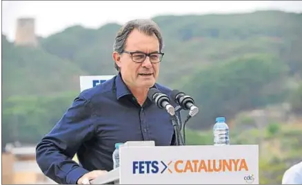  ?? CDC / ACN ?? El expresiden­t de la Generalita­t y presidente de CDC, Artur Mas, ayer en Calella