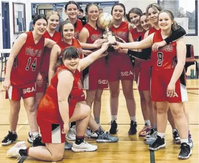  ?? KIM COSTELLO ?? The South Colchester Academy junior girls basketball team had an impressive season this year. From left, Abby Baines, Norah MacPhee, Jorja Higgins, Izzie Smith, Dakota Tattrie, Bridget Legge, Hope Roop, Kayla Kolstee, Audra Lavers, Mikael Fields and Maren Rushton.