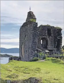  ?? Photograph: Tarbert Castle Trust. ?? Tarbert Castle.