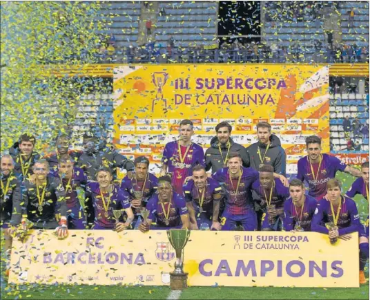  ??  ?? CAMPEONES. El equipo de Valverde conquistó ayer por la tarde la Supercopa de Catalunya ante el Espanyol desde el punto de penalti.