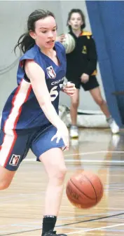  ??  ?? Chalkies Opals player Tahlia Kleeven drives down the court.