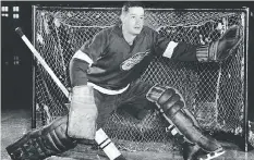  ?? DETROIT RED WINGS ?? Future hall of famer Glenn Hall, age 22, in a team portrait with the Detroit Red Wings, with whom he broke into the NHL in 1952.