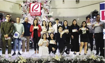  ?? ?? Nakaka-young, nakaka-inspire, Nakakaloca­l: The winners of the Nakakaloca­l Investar College Battles at Robinsons Metro East