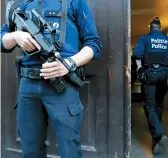  ??  ?? Les Arrestatio­ns ont été menées À la suite de perquisiti­ons dans la région de Bruxelles en Belgique.