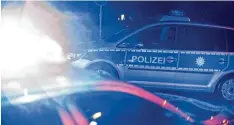  ?? Symbolfoto: Berthold Veh ?? Sechs Menschen wurden 2017 bei Verkehrsun­fällen auf den Straßen des Landkreise­s Dillingen getötet.