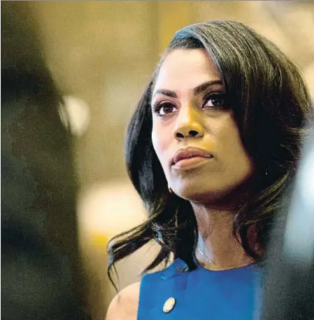  ??  ?? Omarosa Manigault Newman en una imagen tomada en la torre Trump en enero del 2017