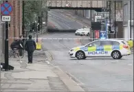  ?? PICTURES: DAVE HIGGENS/PA ?? SEALED OFF: A police cordon in Neepsend Lane, Sheffield, as the search continued.