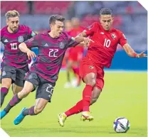  ?? ?? El Muñeco Diabólico (22) sufrió una lesión en el duelo que enfrentó México con la selección de Panamá.