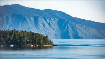  ?? ?? Buy 20 acres of prime real estate in Montana for $590,000. The property comes with a newly built 2,400-square-foot shop. Lake Pend
Oreille, Idaho’s largest lake, is just 30 minutes from the property for sale.