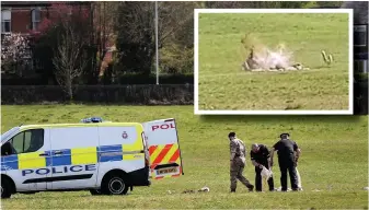  ?? Adam Vaughan ?? ●●Sandbags are removed after a grenade was detonated (inset) in a park on Arkwright Road.