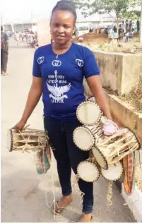  ??  ?? A drum enthusiast and seller