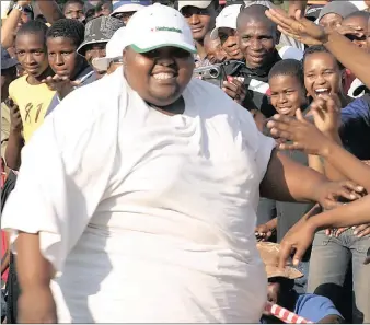  ??  ?? ‘LARGER THAN LIFE’: Kwaito star Anthony Motaung, known as Tsekeleke, has died in hospital.