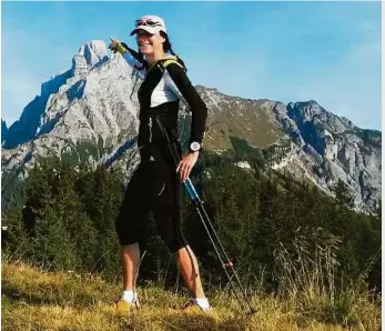  ??  ?? Den besten Sommerjob vergibt heuer Steiermark Tourismus, zwei bergaffine und kommunikat­ive Personen werden im Sommer zum Superwande­rer. Kornelia Pock (Bild) aus Trieben etwa hat sich bereits für das Casting beworben. „Sportlich und mental reizt mich...