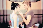  ?? Chéri ?? On pointe: Alessandra Ferri, photograph­ed earlier this year, main; in 1987 with Mikhail Baryshniko­v, left; performing in in 2015, right