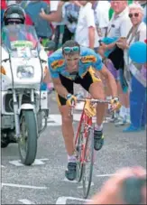  ??  ?? Eros Poli, en su ascenso al Ventoux en 1994.