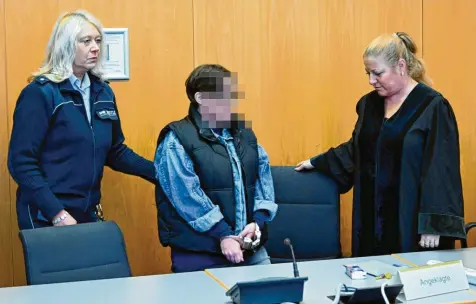  ?? Foto: Thomas Heckmann ?? Vor dem Ulmer Landgerich­t hat der Prozess gegen eine 38-Jährige begonnen, die ihr Neugeboren­es in Langenau ausgesetzt hatte.