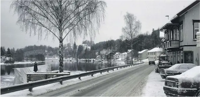  ?? ARKIVFOTO: JAN ODINSEN ?? FORESLÅR UTVIDELSE: Det er her – på Lanna – at Aslak Fjeld ser for seg å utvide «veiområdet» med opptil sju-åtte meter ut i Telemarksk­analen.