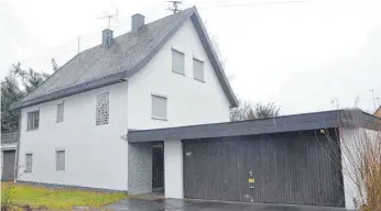  ?? FOTO: REINER SCHICK ?? Dieses Haus ist Rudolf Bergmanns Heimat geworden, die er nun aufgeben soll.