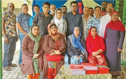  ?? Photo: Mereleki Nai ?? Descendant­s of Rahmatulla­h Khan at the school.