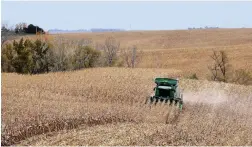  ?? PICTURE: REUTERS/LUCAS JACKSON ?? PENSION: The average age of US farmers has been steadily rising, to the point where many want a comfortabl­e retirement.