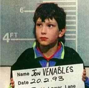  ?? FOTO BELGA ?? Jon Venables bij zijn arrestatie in 1993. De vader van de vermoorde peuter vraagt dat een recente foto wordt vrijgegeve­n, zodat iedereen weet hoe de moordenaar er nu uitziet.